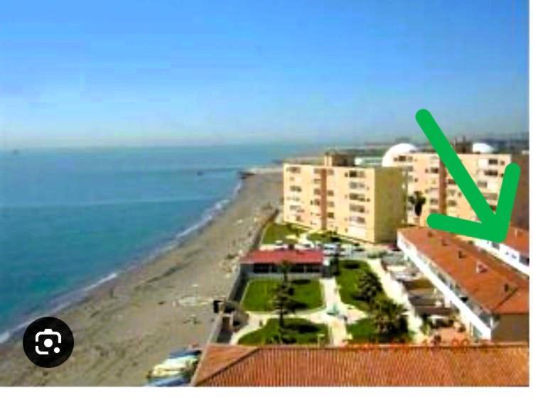 Ferienwohnung Acogedora Casa Junto Al Mar ,Cerca Del Centro Urbano Málaga Exterior foto